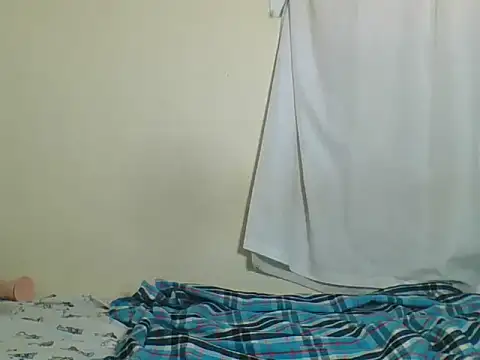 Snapshot of Sweetgal2025 chatting on June 2026 01:25:01 PM Sweetgal2025 online show from June 2026 01:25:01 PM