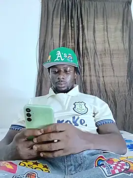 Snapshot of hornny_phrase2 chatting on June 2026 04:21:01 AM hornny phrase2 online show from June 2026 04:21:01 AM