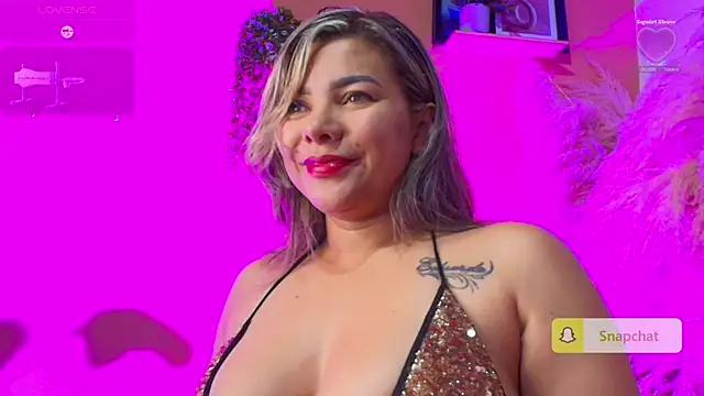 Snapshot of Lindaevans1 chatting on June 2026 11:47:02 PM Lindaevans1 online show from June 2026 11:47:02 PM