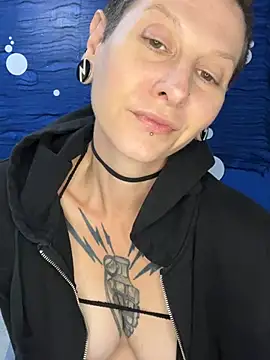 LaFemmeCyberObscura online show from May 2026 08:35:02 PM