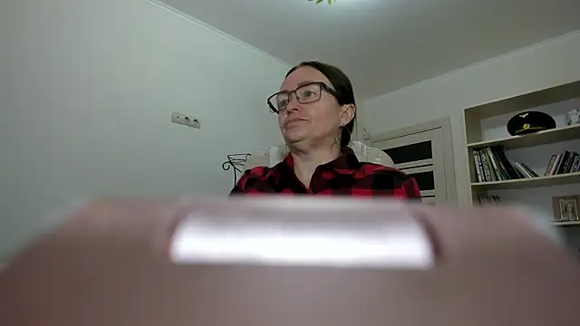 Vika73 online show from November 2025 07:08:02 AM