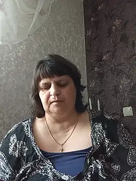 Snapshot of LisichkaOksana chatting on May 2026 07:37:02 AM LisichkaOksana online show from May 2026 07:37:02 AM