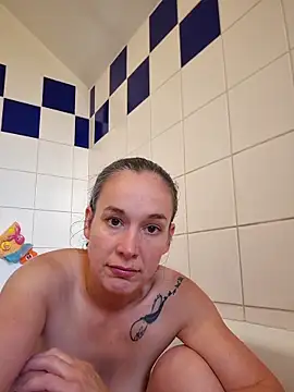 adelinegirly online show from June 2026 09:04:02 AM