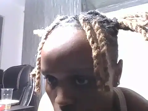 Snapshot of Tempting_Ebony chatting on June 2026 02:51:01 PM Tempting Ebony online show from June 2026 02:51:01 PM