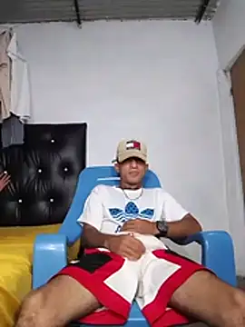 soymartinez2004 online show from August 2026 04:20:02 PM