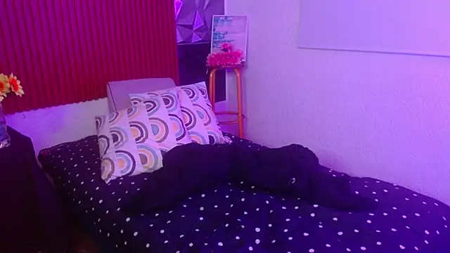 Snapshot of Stefany1_loves chatting on May 2026 12:26:01 AM Stefany1 loves online show from May 2026 12:26:01 AM
