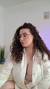 Snapshot of Elissa_Floyd__ chatting on June 2026 09:22:02 AM Elissa Floyd online show from June 2026 09:22:02 AM
