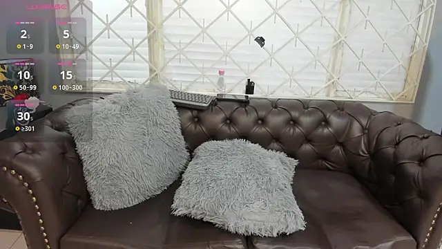 OliviaWilliamm online show from June 2026 11:46:01 AM