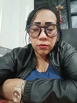 OliviaWilliamm online show from July 2026 05:15:02 PM