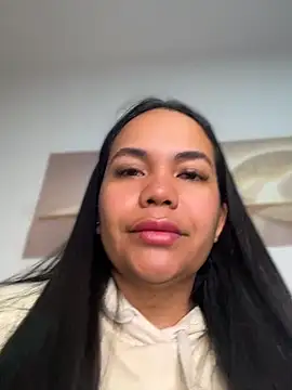 Snapshot of NoahJade chatting on July 2026 10:21:02 AM NoahJade online show from July 2026 10:21:02 AM