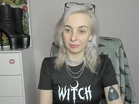 velvetanne online show from June 2026 06:38:01 AM