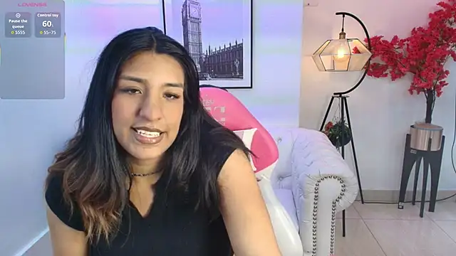 Snapshot of Stephany_triana chatting on May 2026 03:46:01 AM Stephany triana online show from May 2026 03:46:01 AM