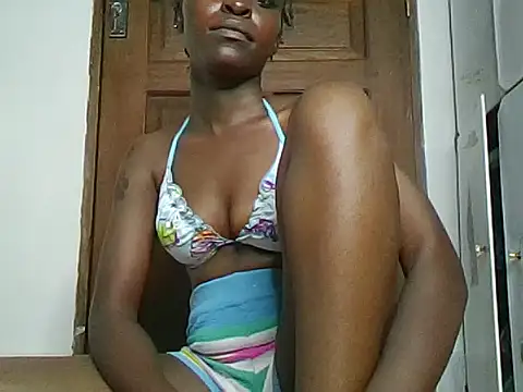 Snapshot of petiteprettygal chatting on July 2026 09:19:01 PM petiteprettygal online show from July 2026 09:19:01 PM