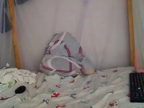 Snapshot of GRACY222 chatting on June 2026 03:25:01 AM GRACY222 online show from June 2026 03:25:01 AM