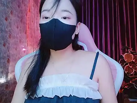Julie Ulie online show from June 2026 03:11:02 PM