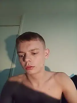 Snapshot of ricowillmakeuwet chatting on May 2026 04:51:01 AM ricowillmakeuwet online show from May 2026 04:51:01 AM
