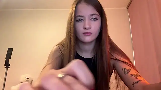 Snapshot of cute_nessy chatting on May 2026 04:35:01 PM cute nessy online show from May 2026 04:35:01 PM