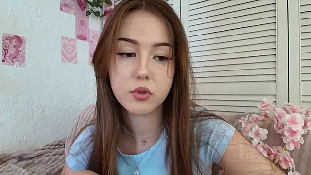 Snapshot of silver_grl chatting on June 2026 05:43:02 AM silver grl online show from June 2026 05:43:02 AM