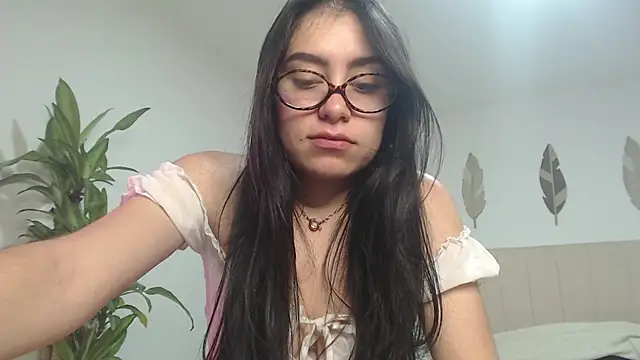 Snapshot of srta_karla98 chatting on May 2026 09:32:01 PM srta karla98 online show from May 2026 09:32:01 PM