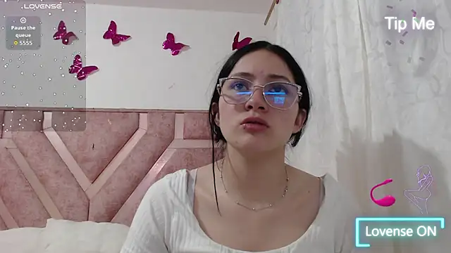 Angel-Hott  online show from June 2026 04:32:02 AM