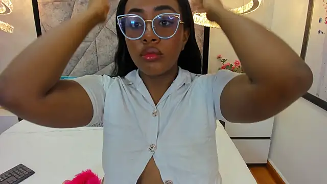 Snapshot of ZoeBrowns chatting on July 2026 12:41:01 PM ZoeBrowns online show from July 2026 12:41:01 PM
