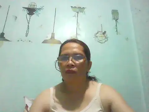 momshe2026 online show from June 2026 01:54:02 PM