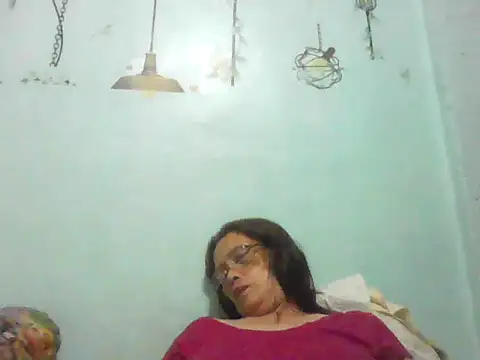 momshe2026 online show from June 2026 04:19:02 PM