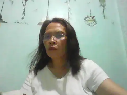 momshe2026 online show from June 2026 01:15:02 PM