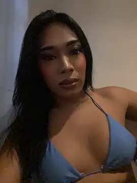 hugecock tamira online show from June 2026 06:25:02 PM