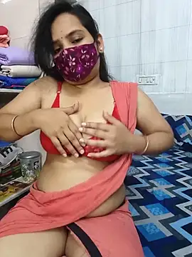 Snapshot of shalini_gupta05 chatting on June 2026 03:22:01 PM shalini gupta05 online show from June 2026 03:22:01 PM