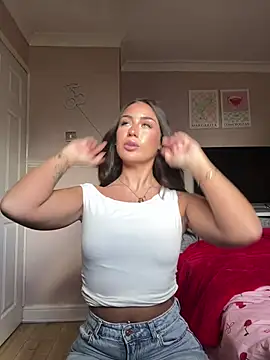 Lilywellsx online show from June 2026 01:28:02 PM
