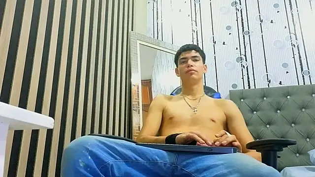 Snapshot of AxelSavage11 chatting on May 2026 12:56:01 PM AxelSavage11 online show from May 2026 12:56:01 PM