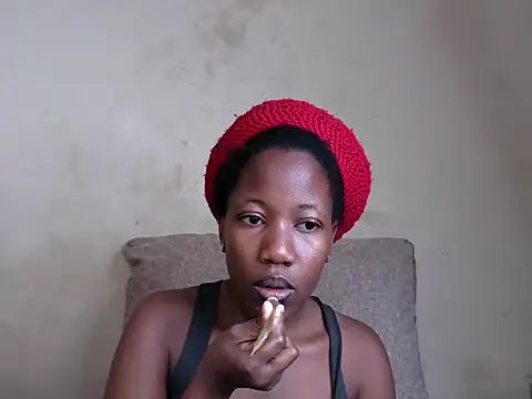 Snapshot of luvone_smith chatting on June 2026 11:40:01 PM luvone smith online show from June 2026 11:40:01 PM