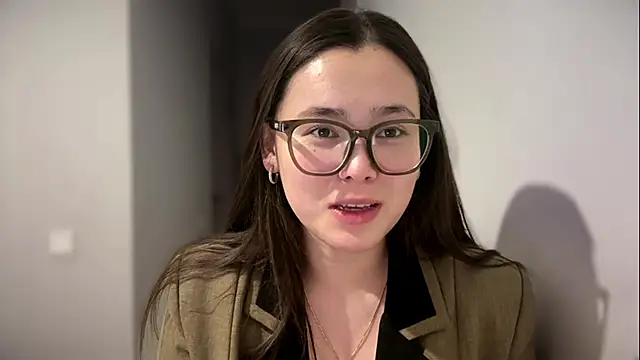 Snapshot of AmeliaAurelia chatting on May 2026 03:30:02 PM AmeliaAurelia online show from May 2026 03:30:02 PM