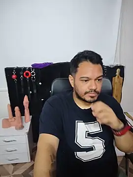Snapshot of -AlejandroT- chatting on May 2026 08:26:02 PM -AlejandroT- online show from May 2026 08:26:02 PM