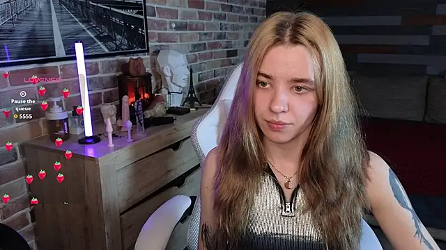 Snapshot of eva_swetty chatting on June 2026 09:24:01 PM eva swetty online show from June 2026 09:24:01 PM