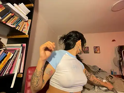 zoe secrets online show from May 2026 05:48:02 AM