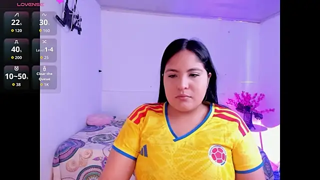 Snapshot of Nikkibounce chatting on July 2026 04:24:01 PM Nikkibounce online show from July 2026 04:24:01 PM