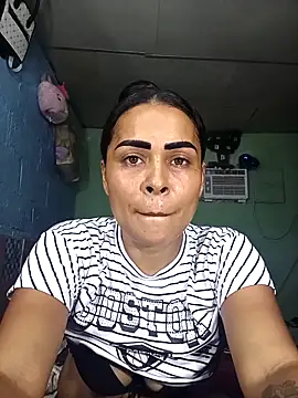 Snapshot of TuGatica_sexy chatting on June 2026 11:07:02 PM TuGatica sexy online show from June 2026 11:07:02 PM