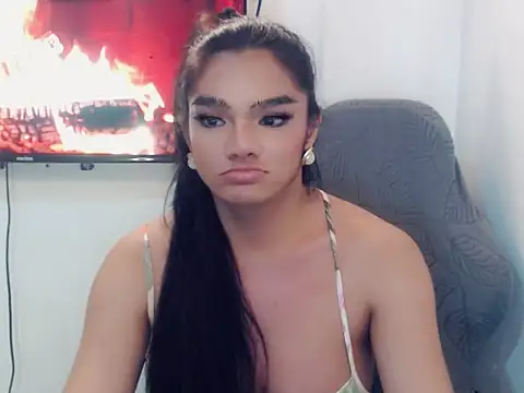 HollyFoxy69 online show from May 2026 12:45:02 PM