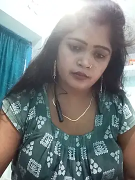 Raginilove online show from May 2026 05:28:01 PM