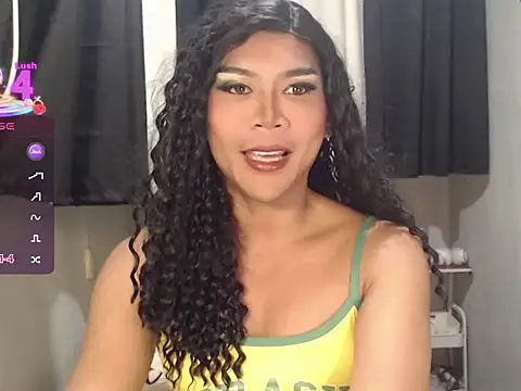 Snapshot of BeatrixGray02 chatting on May 2026 06:15:02 PM BeatrixGray02 online show from May 2026 06:15:02 PM