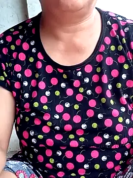 Snapshot of Bong_sexy chatting on June 2026 11:09:02 PM Bong sexy online show from June 2026 11:09:02 PM