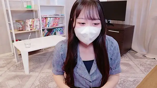 Snapshot of Mei--chan-- chatting on July 2026 04:37:02 AM Mei--chan-- online show from July 2026 04:37:02 AM
