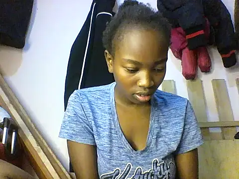 aliana082169 online show from June 2026 09:19:02 AM