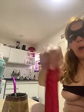 lulupiecitosamor online show from June 2026 01:15:02 PM