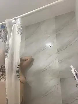 lulupiecitosamor online show from July 2026 01:27:01 PM