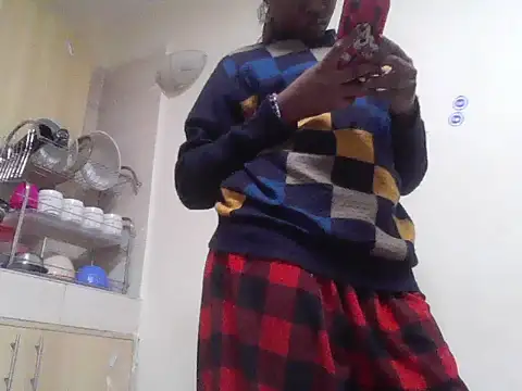 Snapshot of Cutezipora chatting on July 2026 04:35:01 PM Cutezipora online show from July 2026 04:35:01 PM