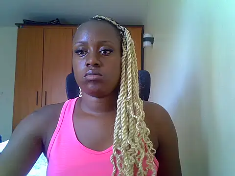 Snapshot of slimshazie chatting on May 2026 08:32:01 AM slimshazie online show from May 2026 08:32:01 AM