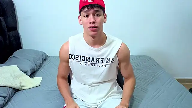 Snapshot of Luke_Muscle chatting on July 2026 12:31:01 PM Luke Muscle online show from July 2026 12:31:01 PM